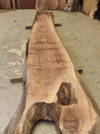 Walnut (Black) Board BC2558