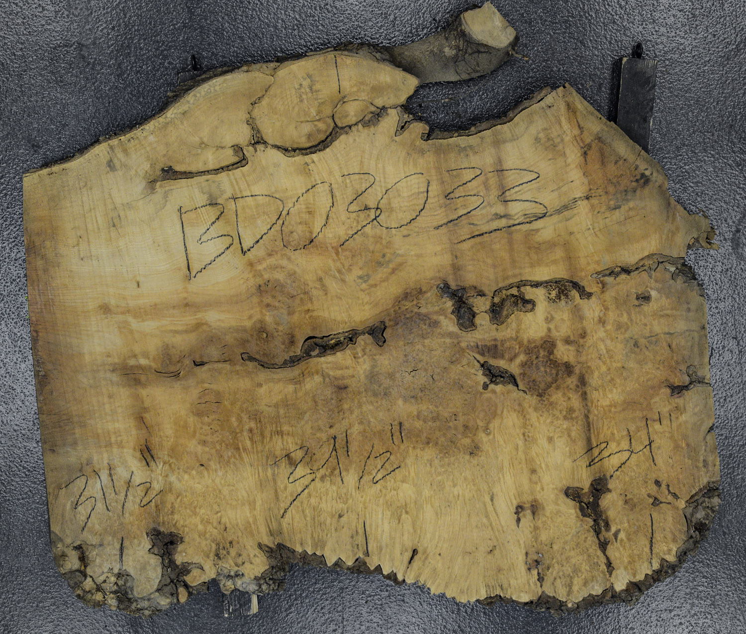 Maple (Big Leaf) Board BD03033