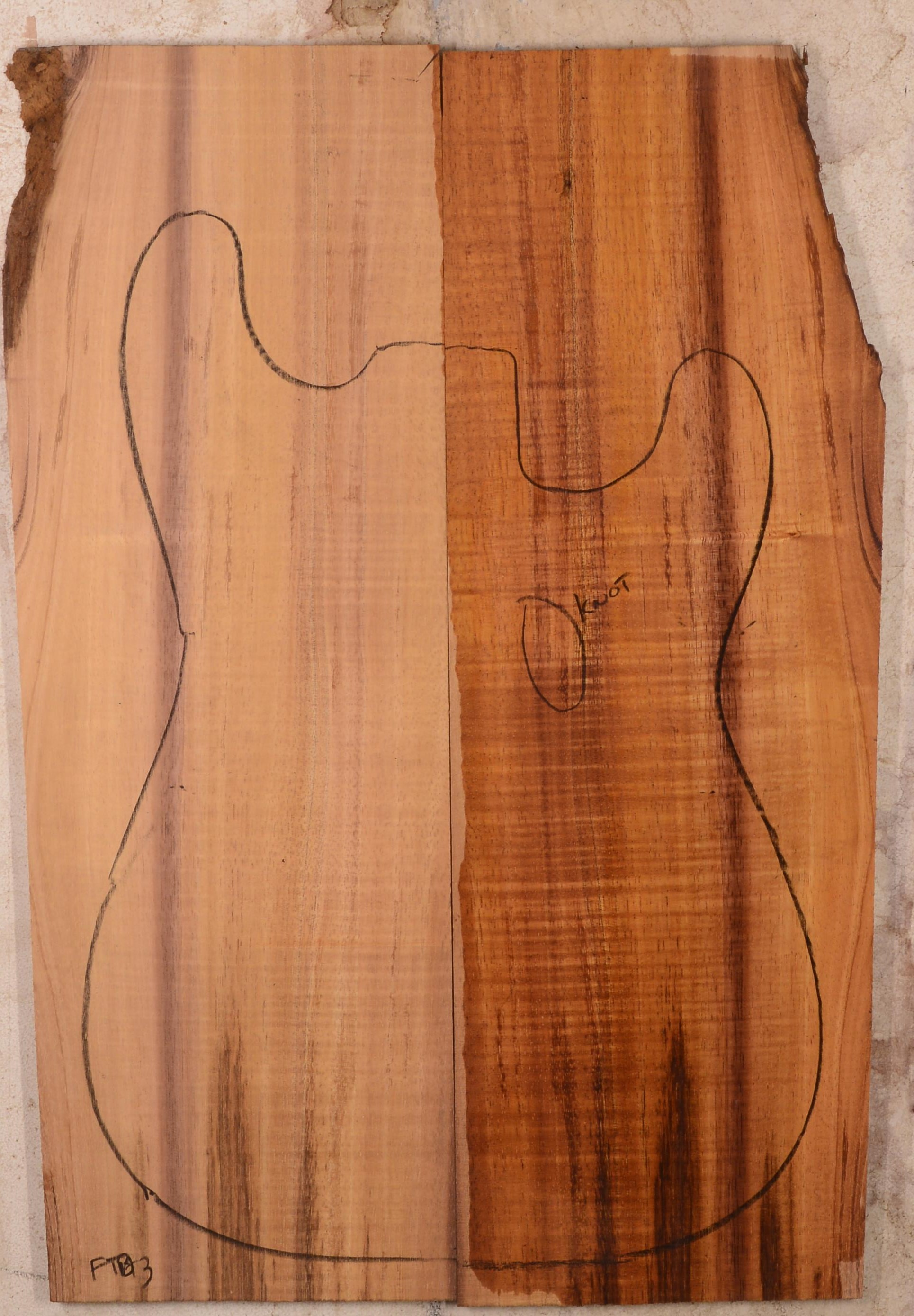 Koa GuitarSolidBodyTopATC BC1487.G.001