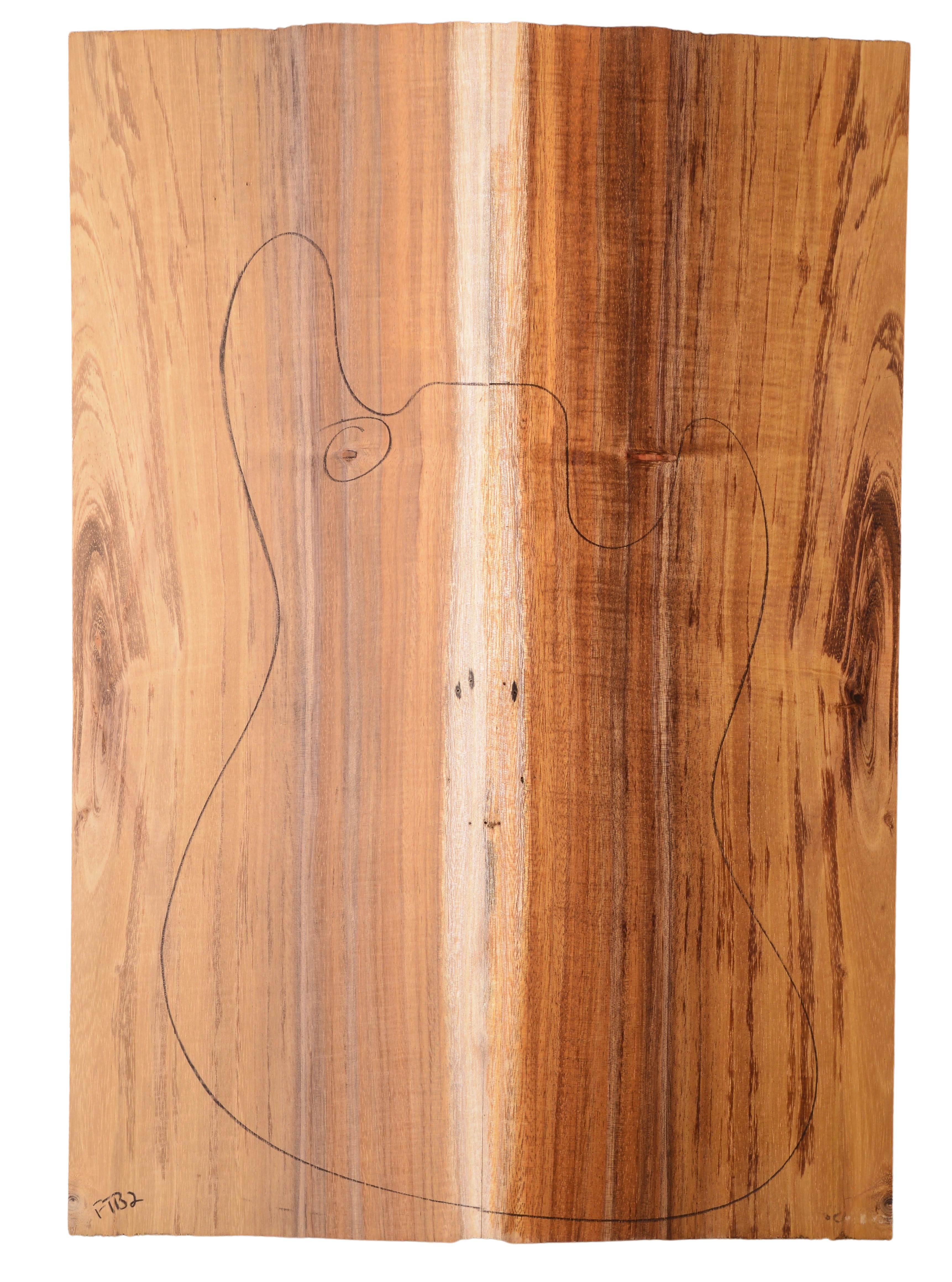 Koa GuitarSolidBodyTopATC L022965.G.046
