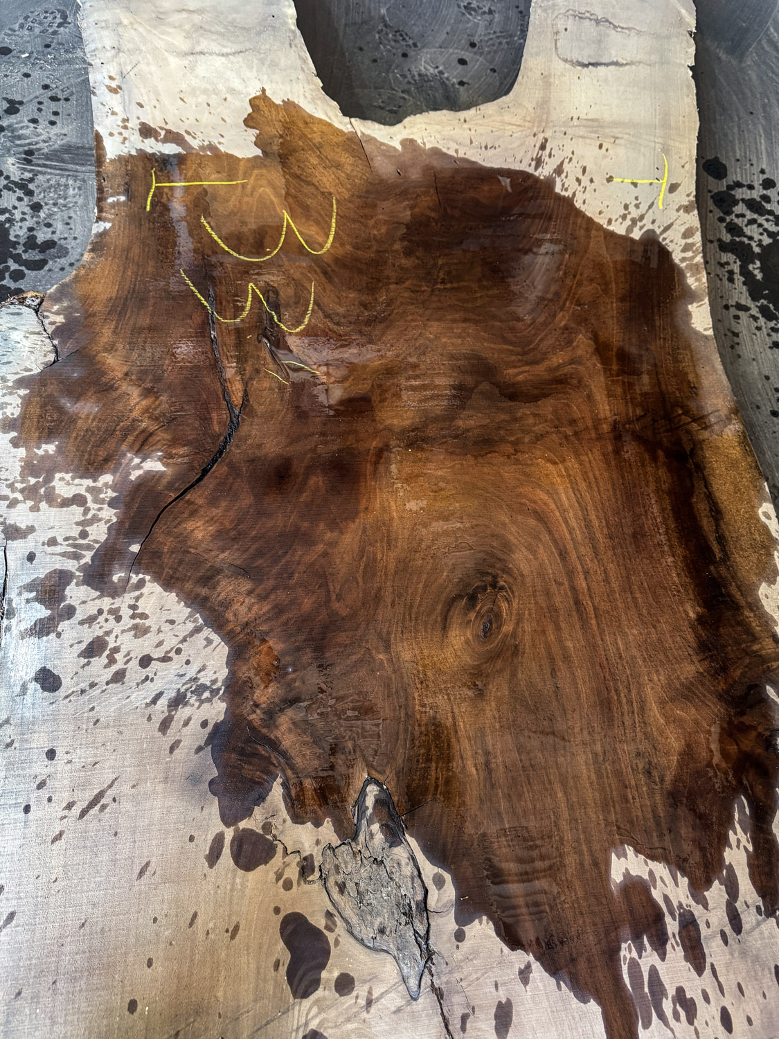 Walnut (Black) Board BC2778 - Image 3