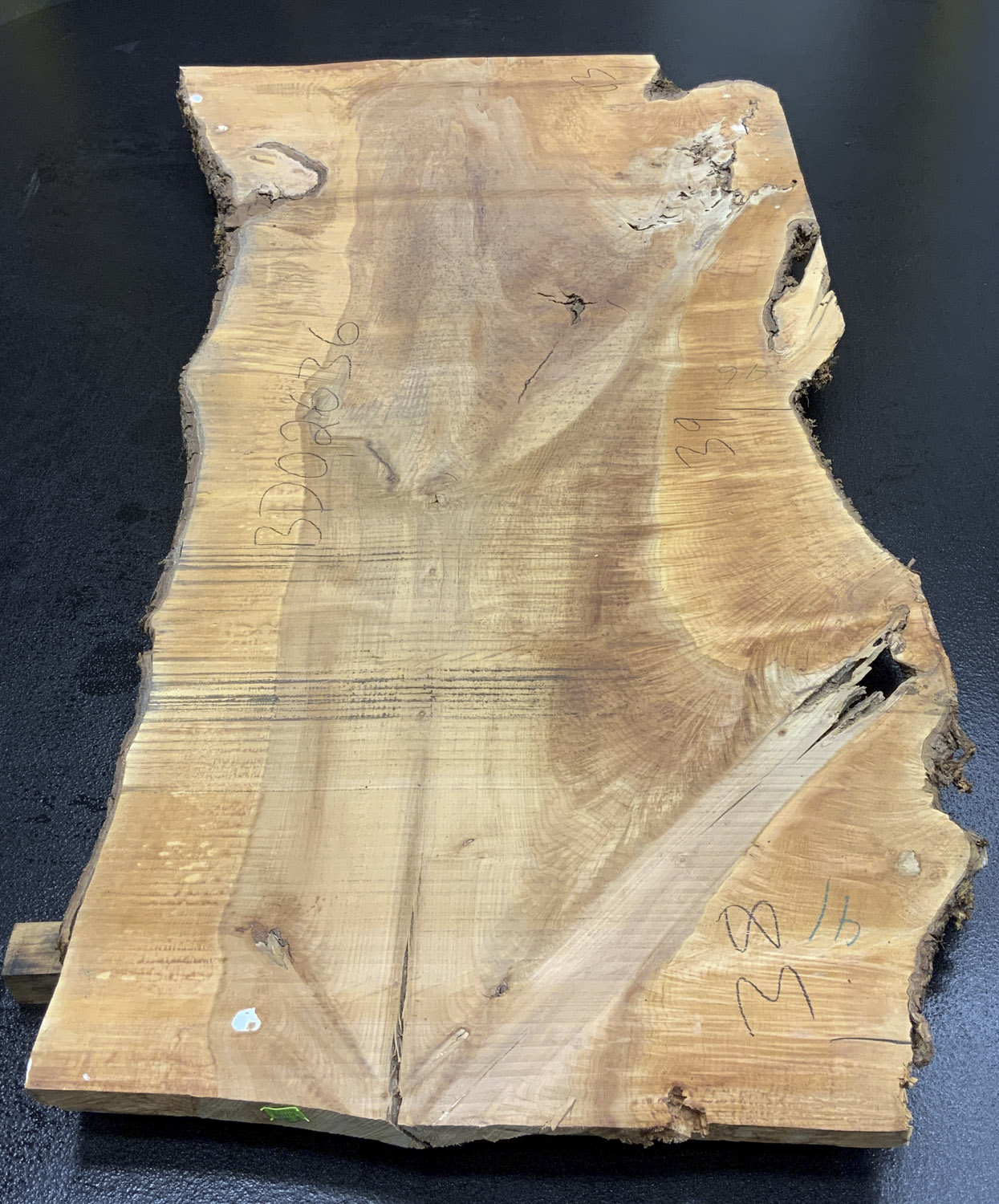 Maple (Big Leaf) Board BD02636 - Image 4