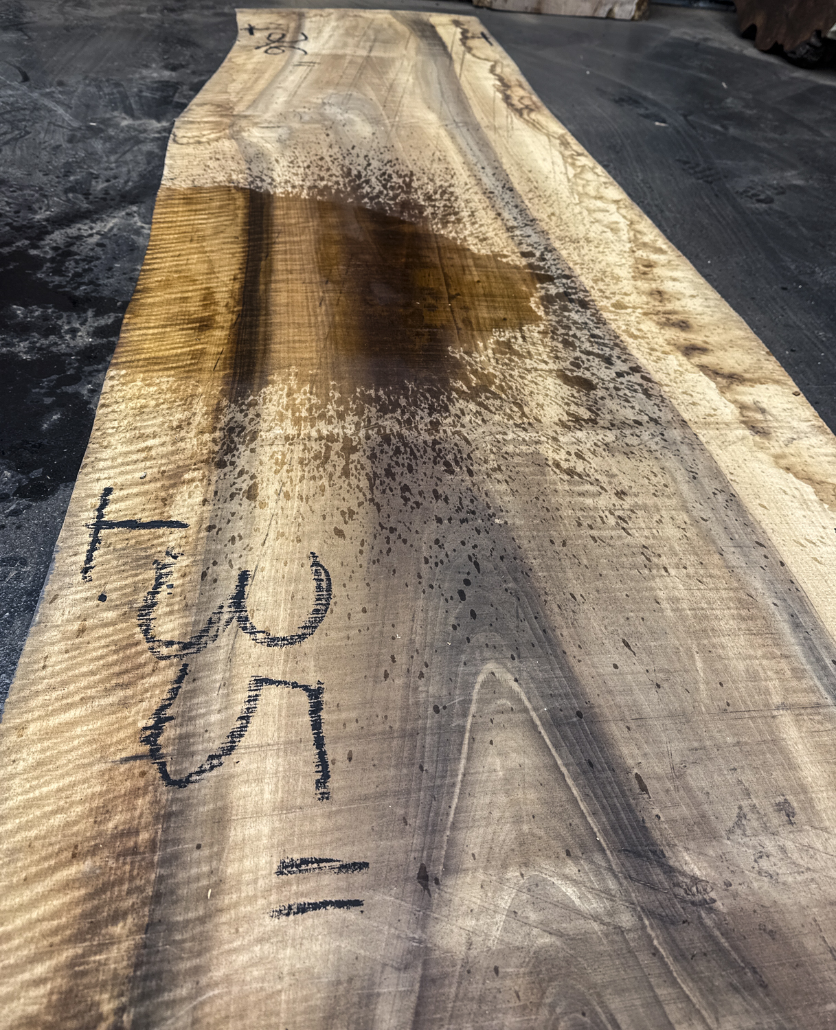 Walnut (European) Board BD03970