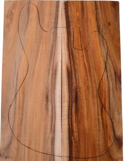 Koa GuitarSolidBodyTopATC L16973.G.005