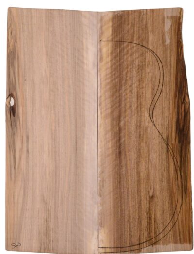 Walnut (English) GuitarBack2pcATC L3981-90.G.061